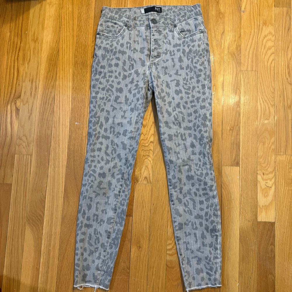 Kut from the Kloth Gray Leopard Print Skinny Jeans
